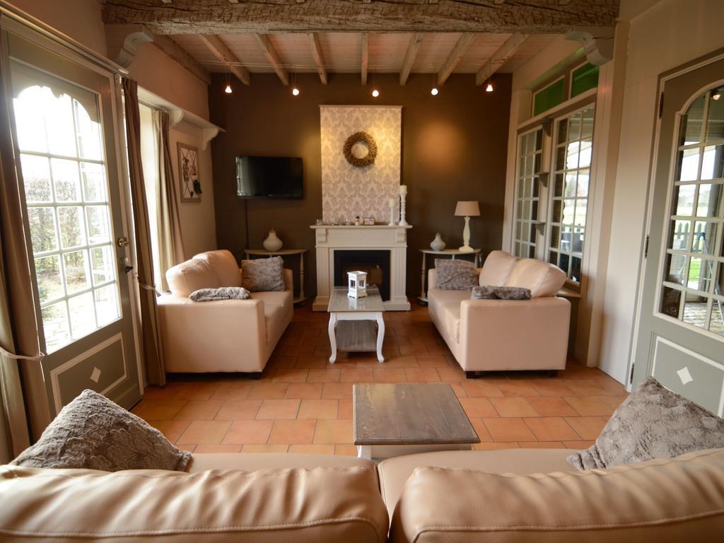 Charming Holiday Home In Zele Near The Forest 외부 사진